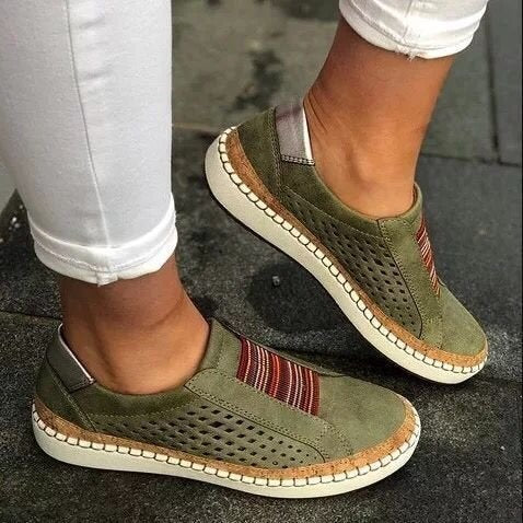 Damen perforierte Slipper-Sneaker mit Elastikeinsatz und Korkoptik-Plateau EB