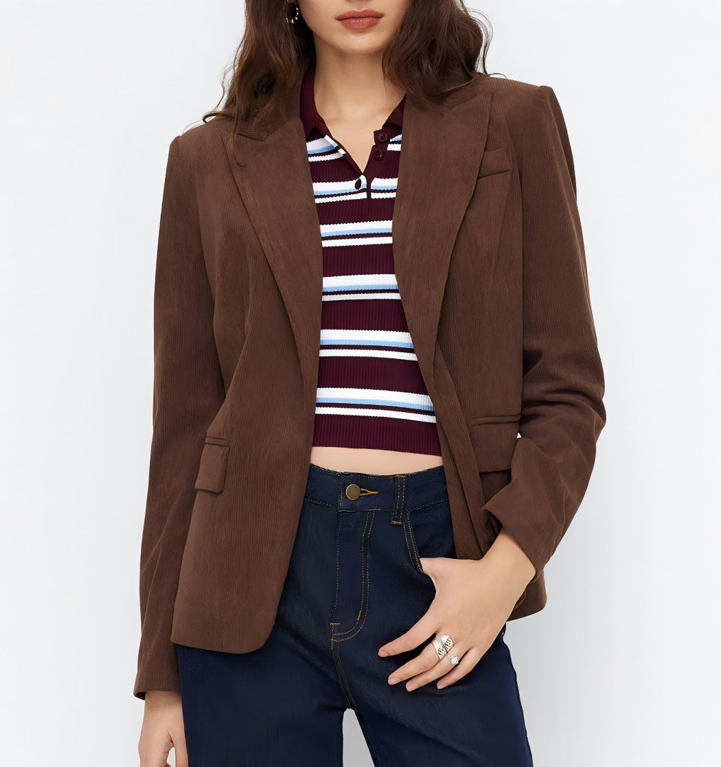 Damen Kord-Blazer mit schmaler Silhouette, schmalem Revers und Pattentaschen EB