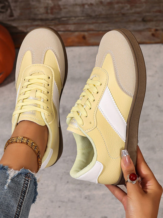 Damen Sportliche Sneaker im Retro-Design EB