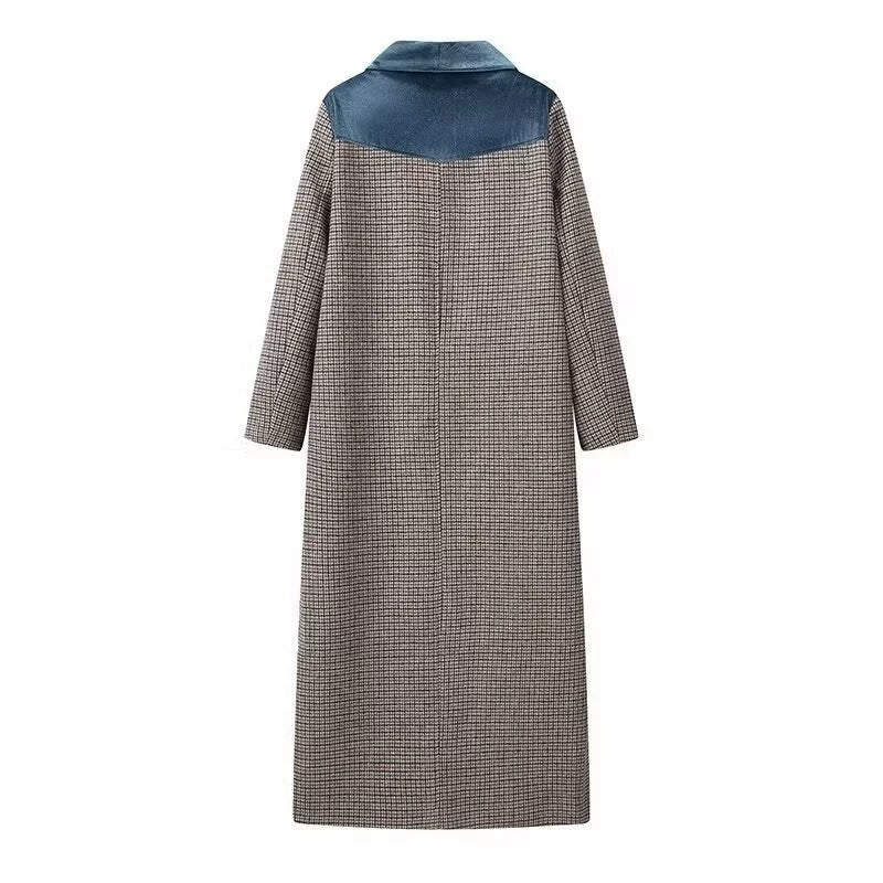 Damen eleganter langärmliger Mantel mit samtigen Akzenten EB