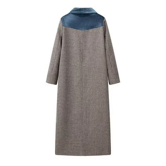 Damen eleganter langärmliger Mantel mit samtigen Akzenten EB