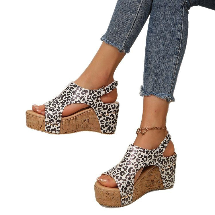 Damen Wedge-Sandalen mit Leopardenmuster und rutschfester Sohle EB