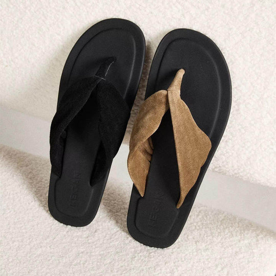 Damen eleganten Zehentrenner-Sandalen mit weich gepolstertem Fußbett und modischem Riemendesign EB