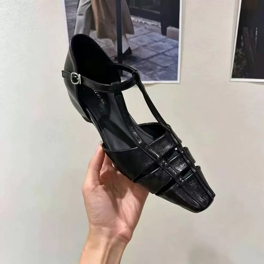 Damen Schlappen mit elegantem T-Riemen-Design und komfortablem Blockabsatz EB