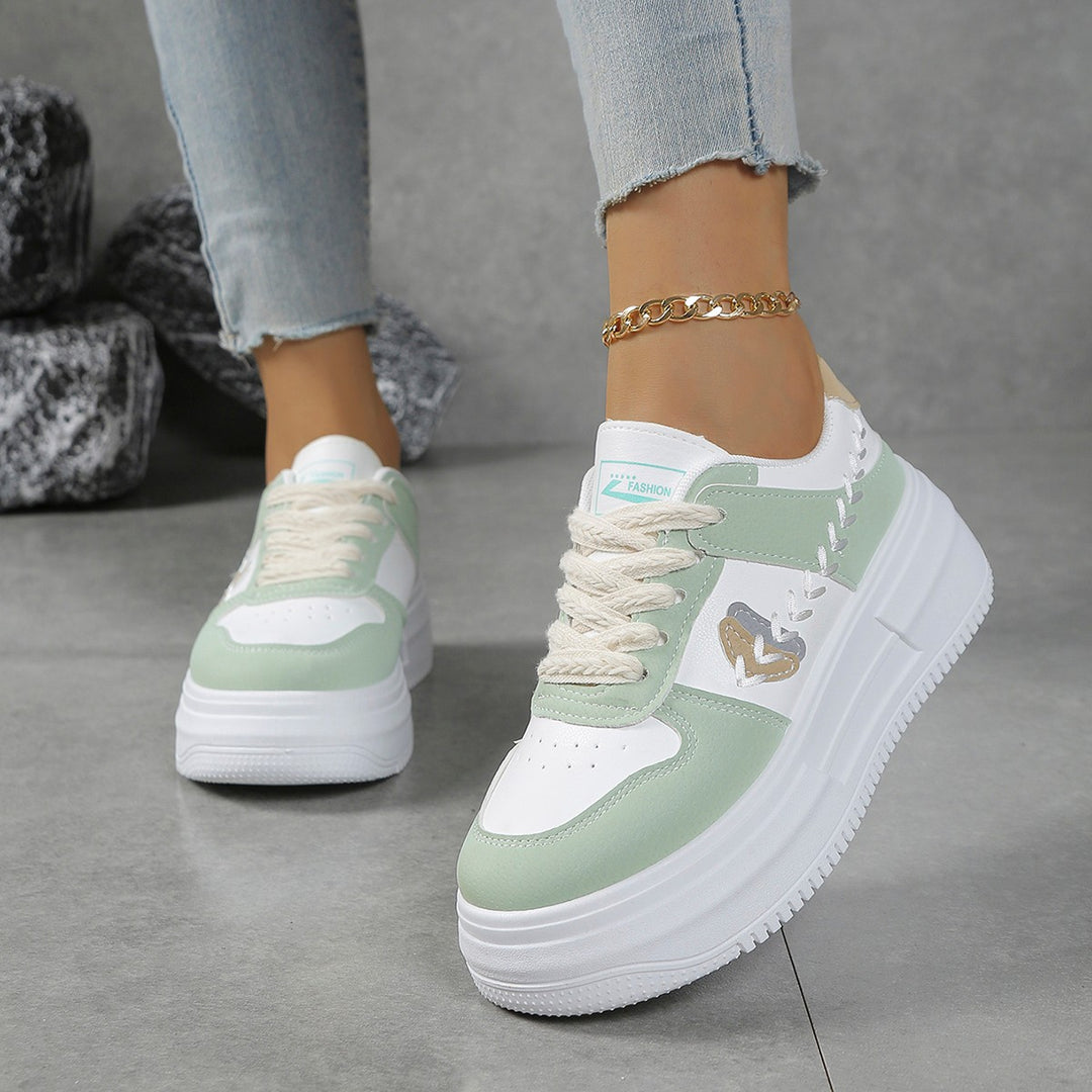 Damen Sneakers mit Komfort-Plateausohle und modischen Details EB