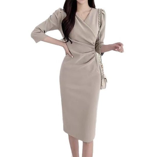 Damen Elegant-tailliertes Drapé-Etuikleid mit asymmetrischer Wickel-Optik und 3/4-Ärmeln EB