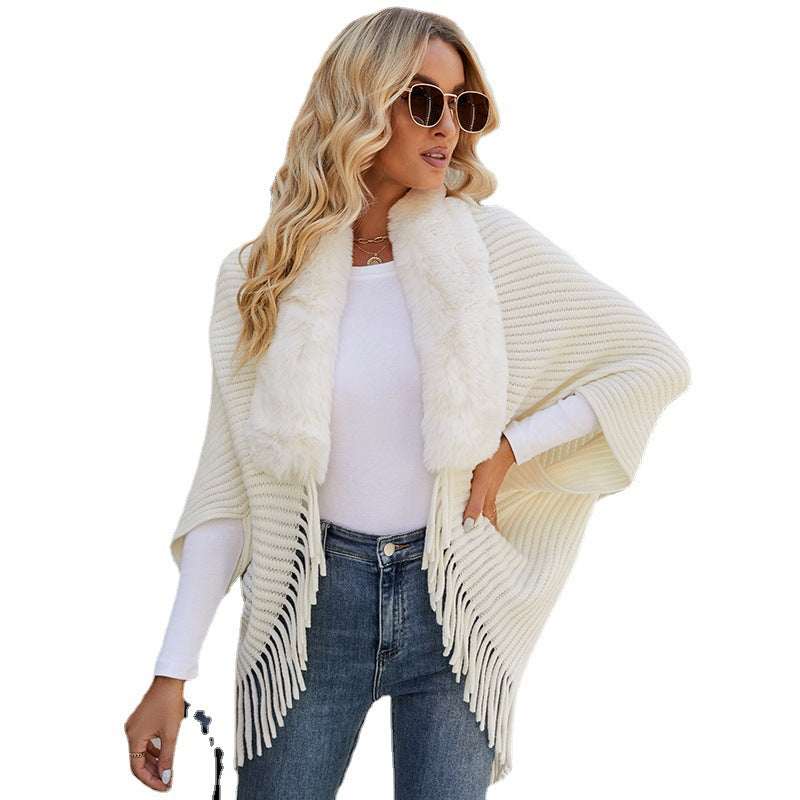Damen luxuriöser Strickponcho mit elegantem Kunstfellkragen und Fransen EB