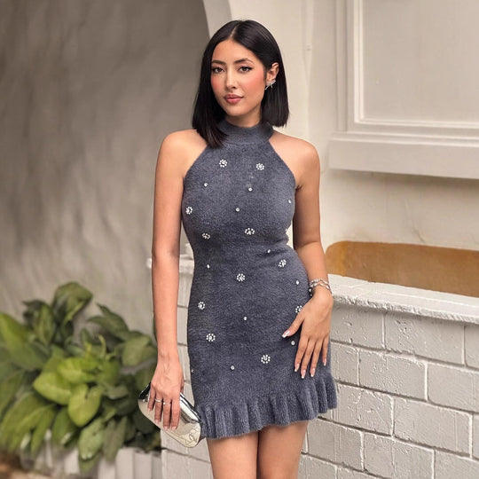 Damen elegantes Kleid mit Stehkragen und dekorativen Strass-Details EB