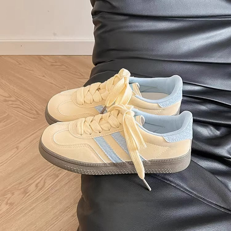 Damen Sneakers mit weichem Obermaterial und verstärkter Sohle EB