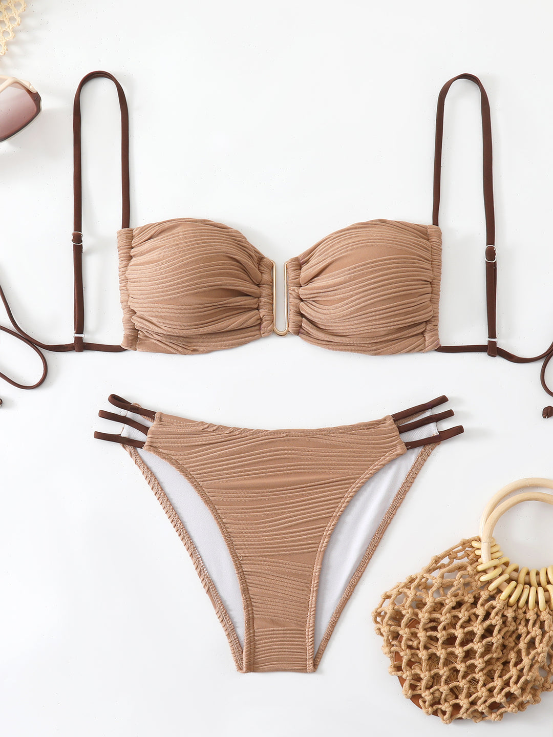 Damen Balkon-Bikini mit raffiniertem Rüschendesign und eleganten Trägern EB