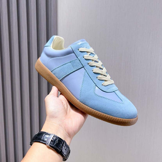 Damen modische Sneakers aus hochwertigem Wildleder mit sportlichem Akzent von EB