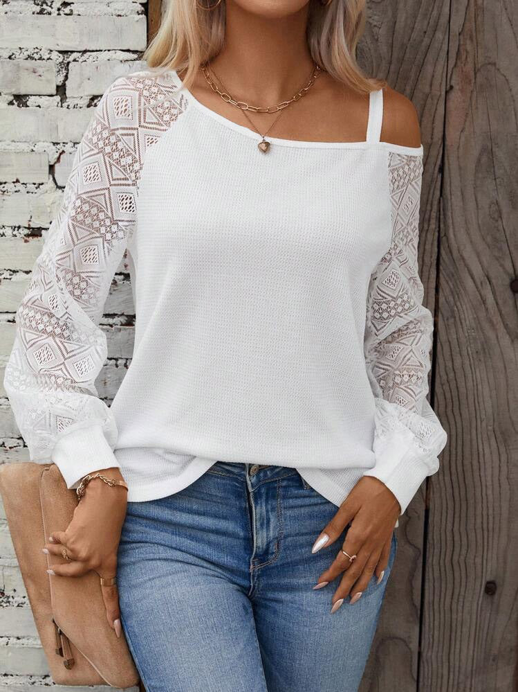 Damen Elegantes Strickoberteil mit asymmetrischem Ausschnitt und verzierten Ärmeln EB