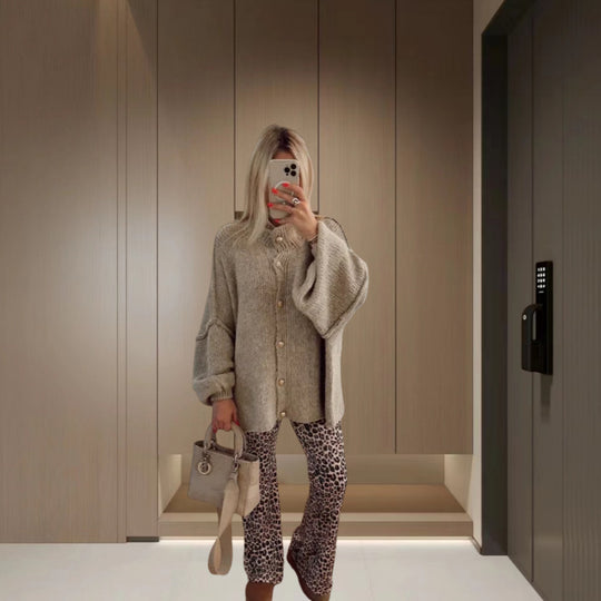 Damen Strickjacke mit weiten Ärmeln und Knopfdetails EB