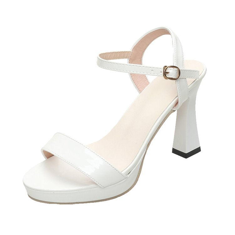 Damen elegante High Heel Sandalen mit verstellbarem Fesselriemen und femininen Akzenten EB