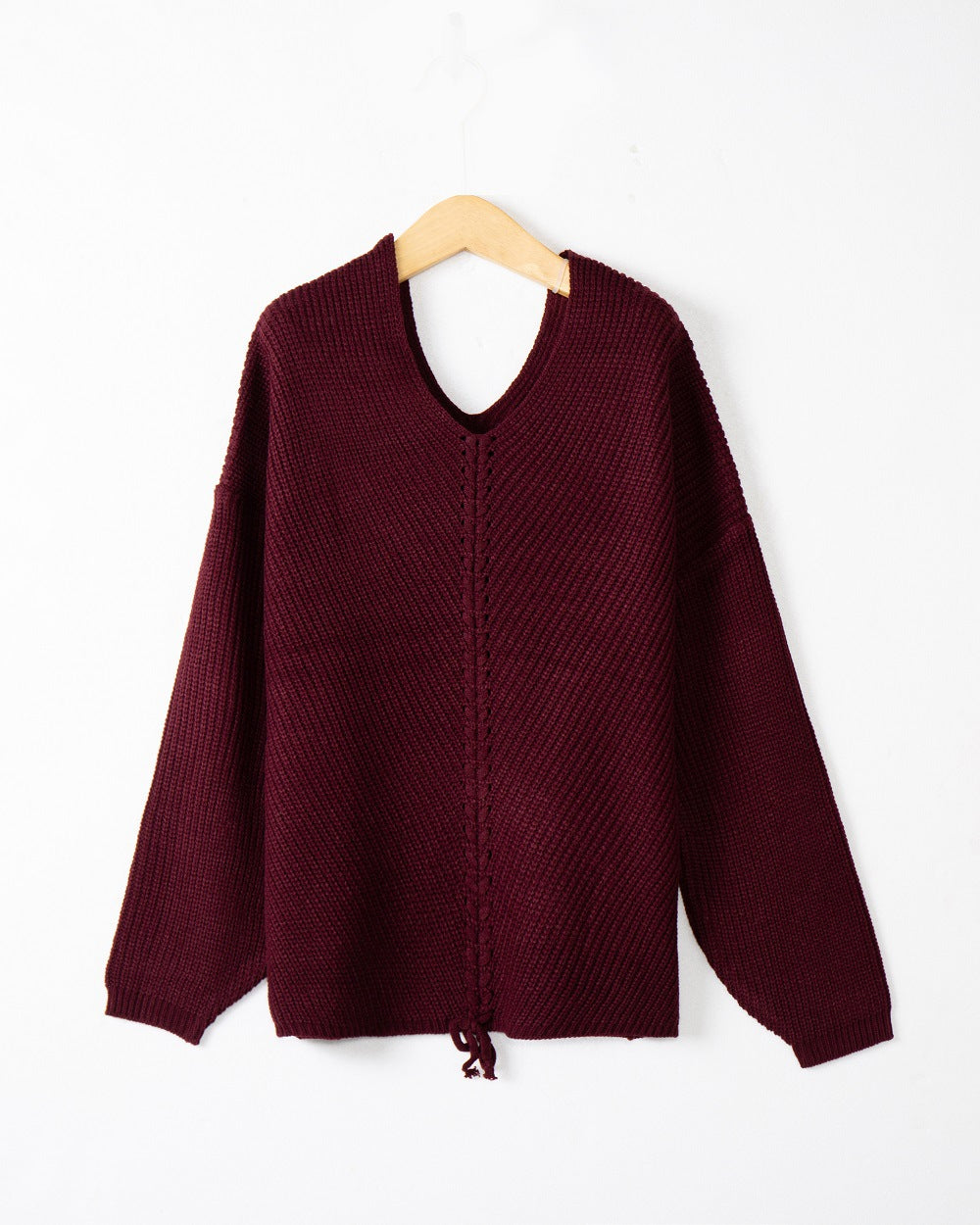 Damen Grobstrick Pullover mit attraktivem V-Ausschnitt und praktischen Kordeldetails EB