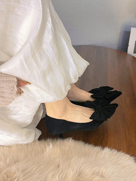 Damen elegante Pumps mit raffinierten Schleifenakzenten EB