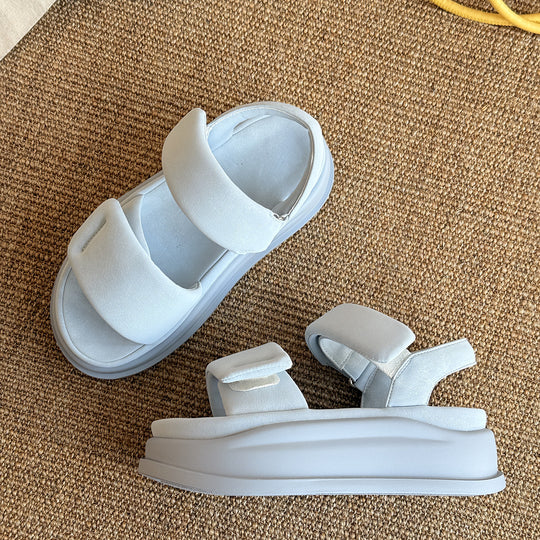 Damen Komfortable Klettverschluss-Sandalen mit attraktiven Riemen EB