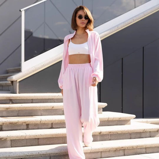 Damen lässiges Zweiteiler Set aus fließender Satinoptik mit weitem Bund und Crop-Top Eichborn Berlin