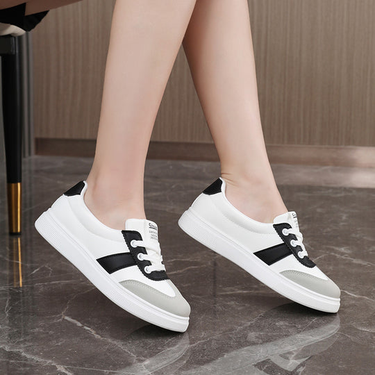 Damen Freizeit Sneakers mit modischem Farb- und Materialmix EB