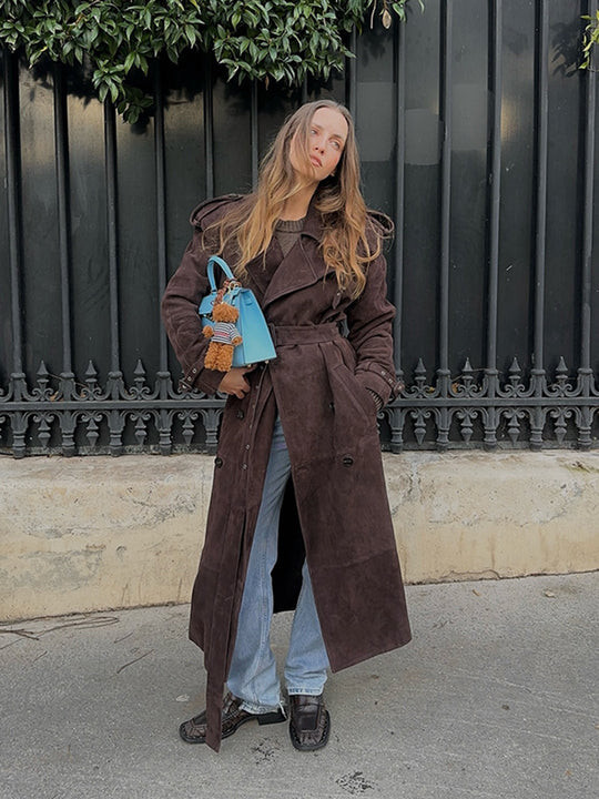 Damen Edler Suede-Trenchcoat mit breitem Kragen und praktischen Taschen EB