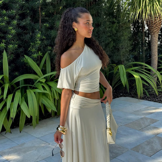 Damen Elegantes Maxikleid mit asymmetrischem Design und Raffung EB