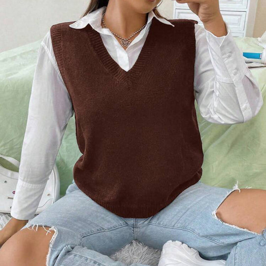 Damen Strickweste mit V-Ausschnitt und feinem Rippstrickmuster EB