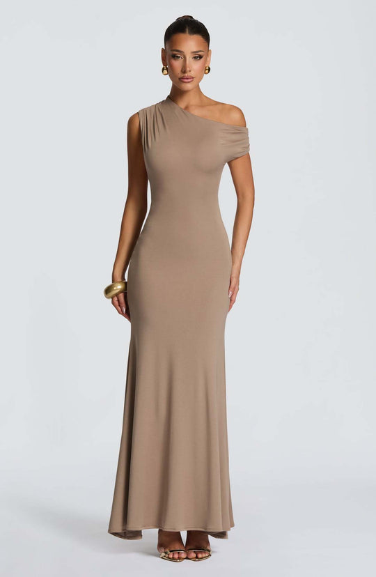Damen Elegantes asymmetrisches Maxikleid mit schulterfreiem Design EB