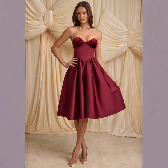 Damen trägerloses Cocktailkleid mit voluminösem Rock und elegantem Oberteil EB