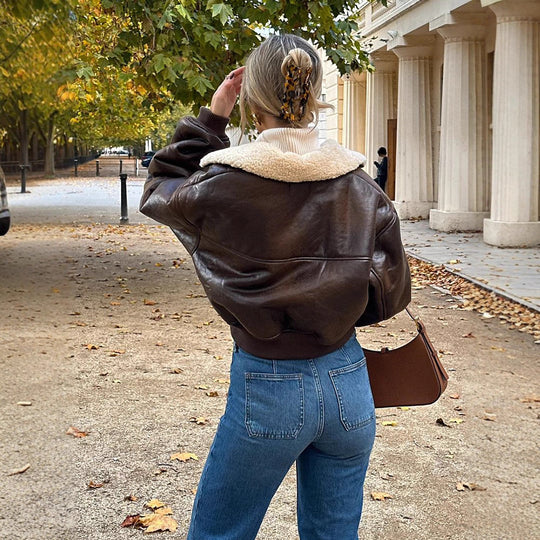 Damen cropped Kunstlederjacke mit Innenfutter aus Plüsch EB