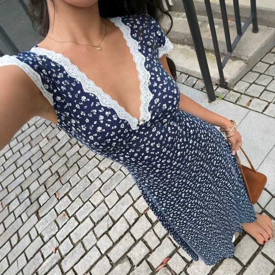 Damen Maxikleid mit floralem Muster und elegantem Spitzenbesatz EB