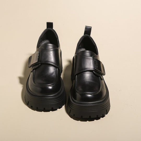 Damen Trendige Stiefeletten mit robuster Profilsohle und modischem Riemenverschluss EB