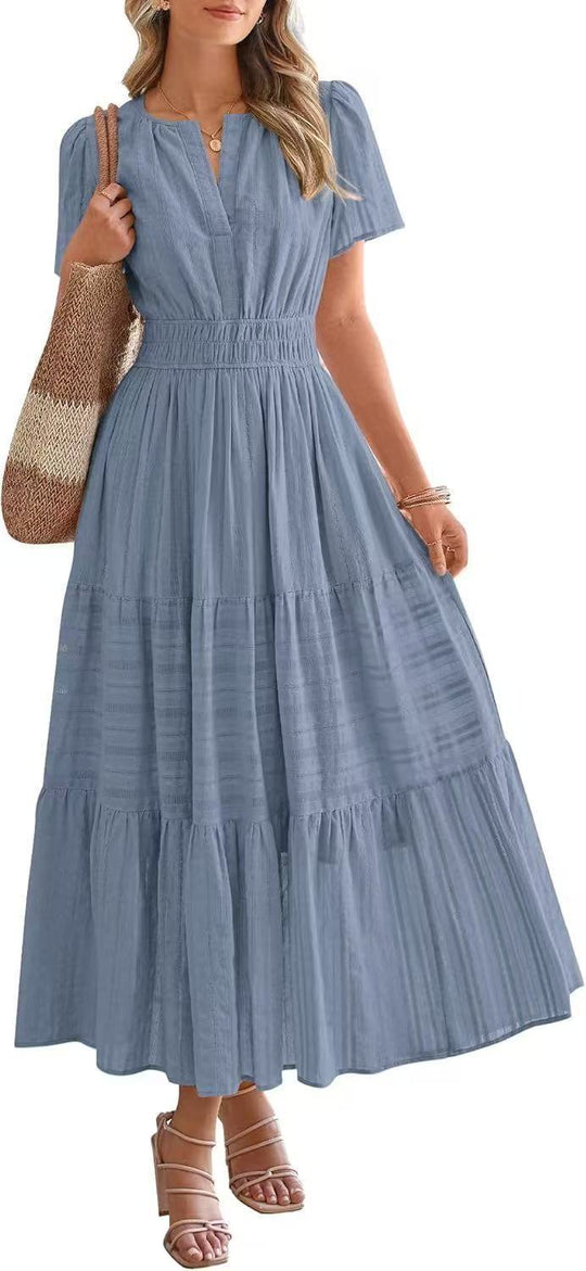 Damen Maxikleid mit elegantem V-Ausschnitt und frisch gerafftem Design EB