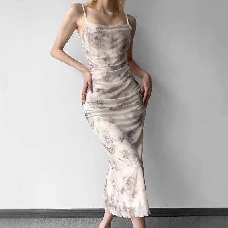 Damen figurbetontes Maxikleid mit raffinierten Rüschen und floralem Muster EB