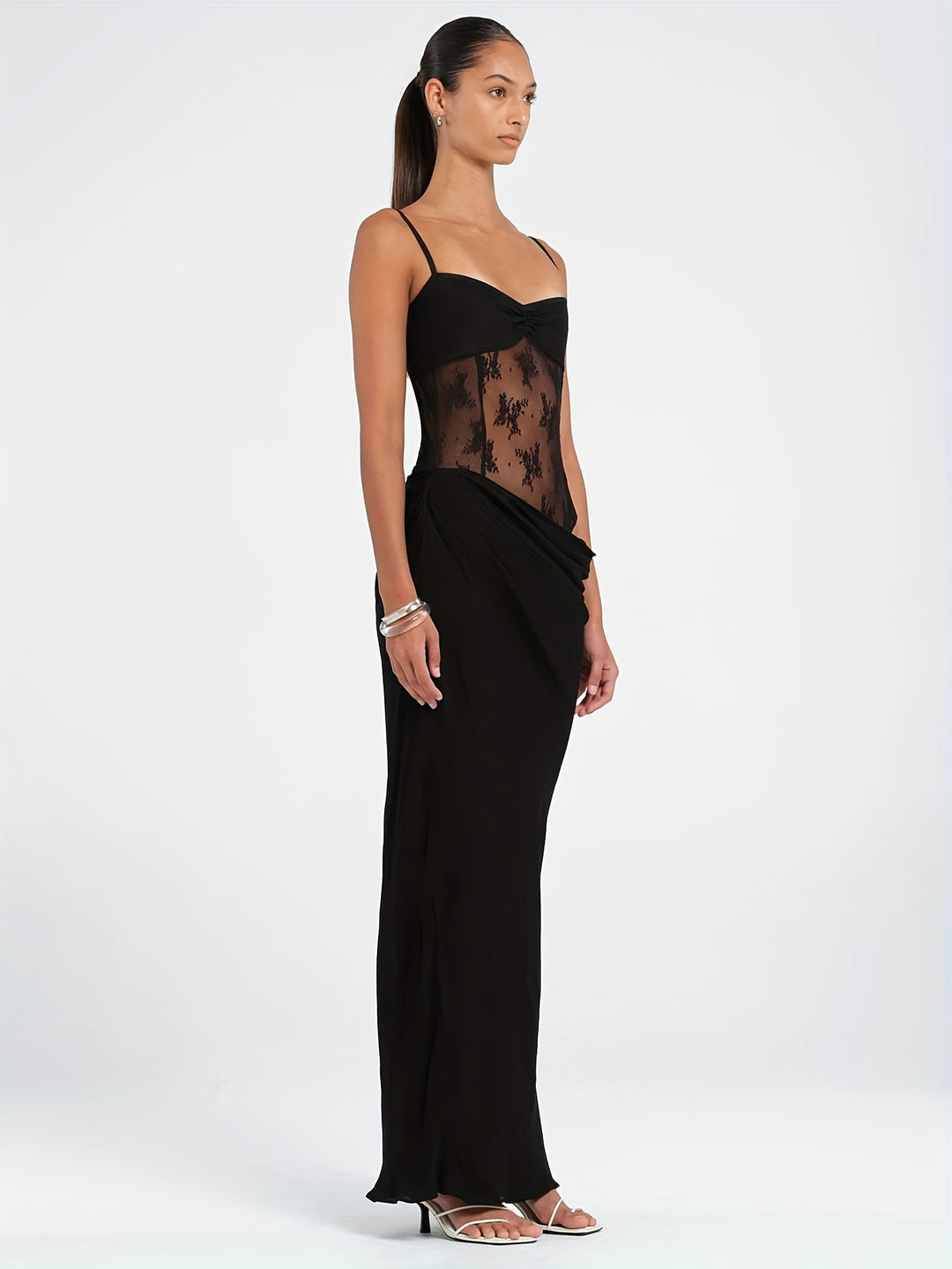 Damen Elegantes Maxikleid mit transparenten Spitzendetails und figurbetontem Schnitt EB