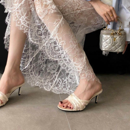 Damen elegante Mules mit zartem Spitzenabschluss EB