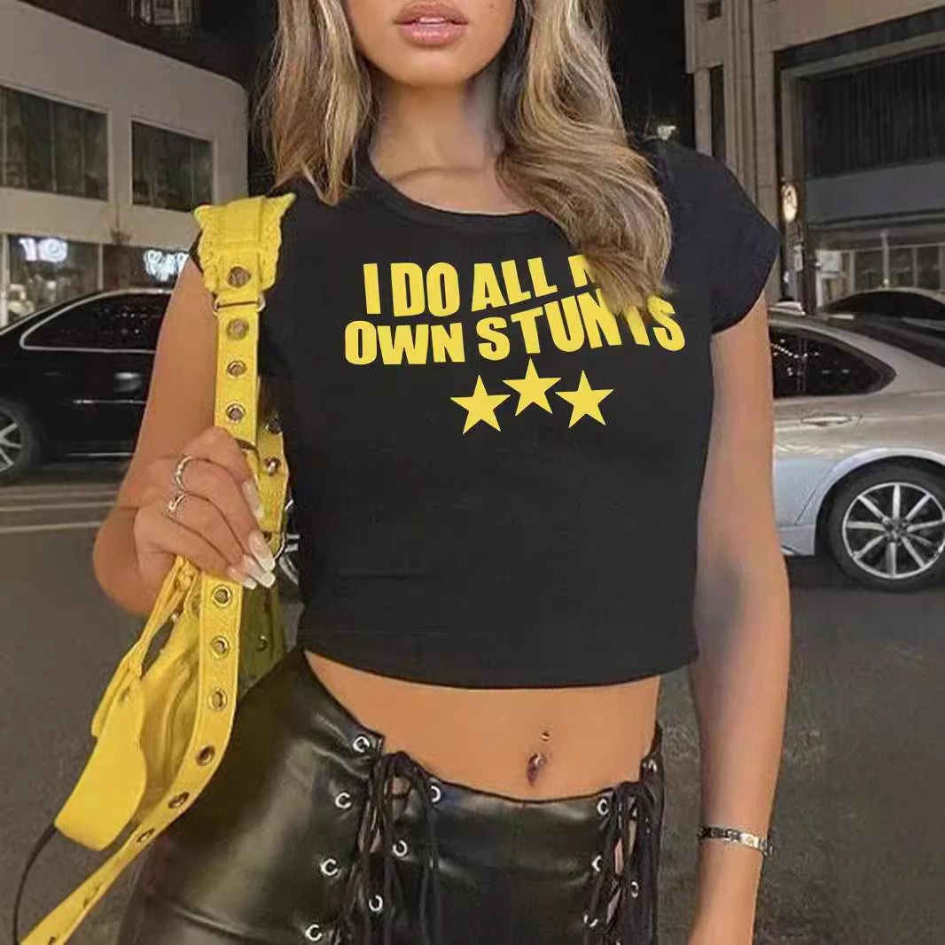 Damen Crop-Top mit kreativem Grafikdesign und modernem Schriftzug EB