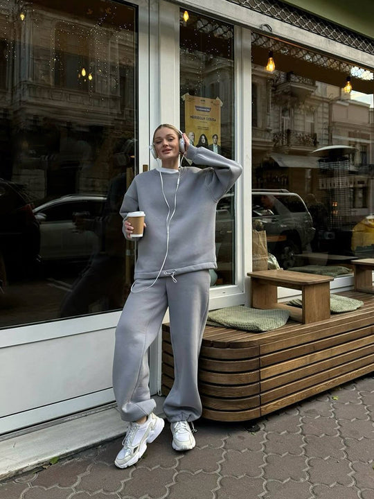 Damen Oversize-Sweatshirt und High-Waist Lounge-Jogginghose Set aus brushed Baumwollmix Eichborn Berlin