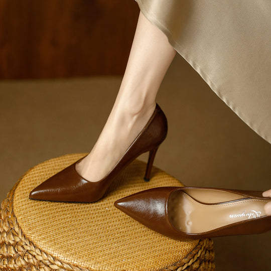 Damen elegante spitze Pumps mit hochwertiger Lederoberfläche EB