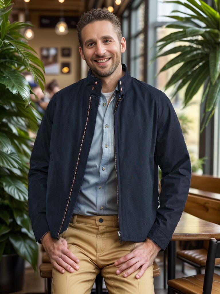 Herren lässige Übergangsjacke mit Stehkragen und praktischen Taschen EB