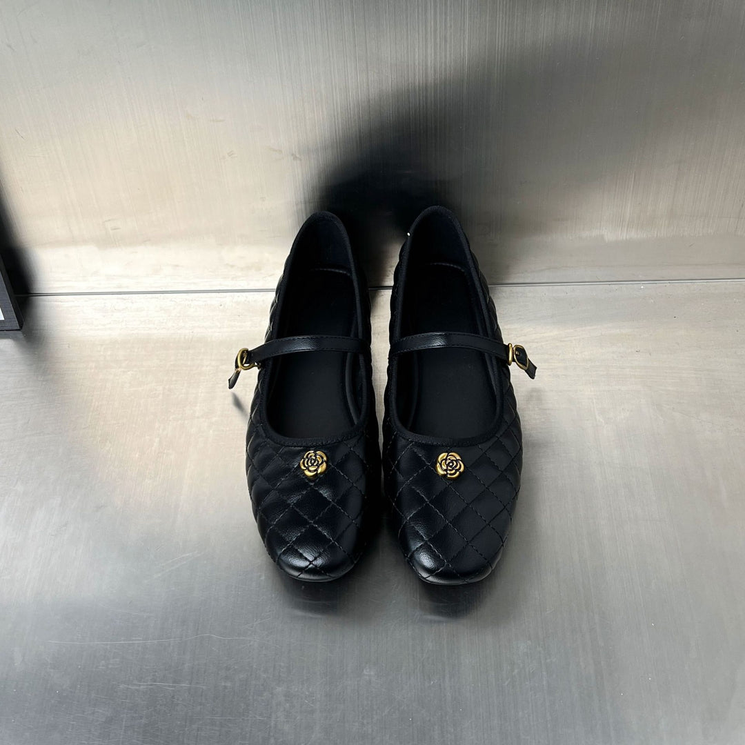 Damen elegante Ballerinas mit bequemer Riemenverzierung und edler Steppung EB