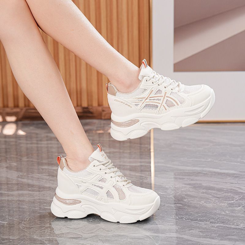 Damen Sportliche Sneaker mit atmungsaktivem Mesh und dämpfender Sohle EB