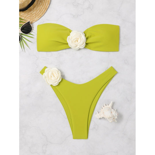 Damen Bandeau Bikini mit blumigen Akzenten und hohem Beinausschnitt EB