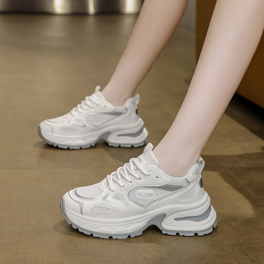 Damen Sportliche Sneakers mit atmungsaktivem Mesh-Obermaterial und stoßdämpfender Sohle EB