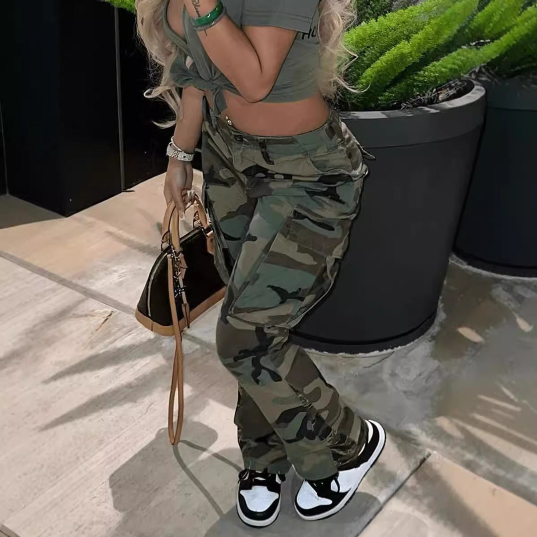 Damen Cargohose mit Camouflage-Muster und praktischen Taschen EB