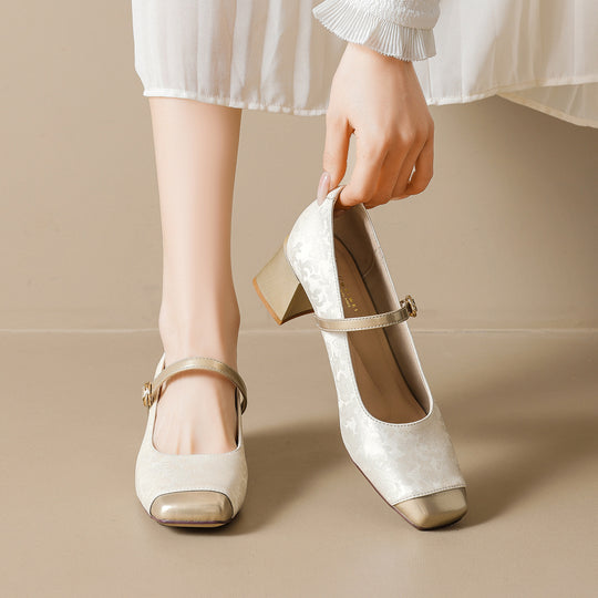 Damen elegante Ballerinas mit schickem Riemen und moderner Quersehne EB
