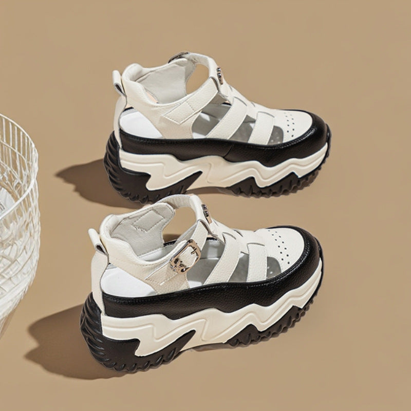 Damen Sportliche Sandalen mit rutschfestem Profil und angepasstem Riemendesign EB
