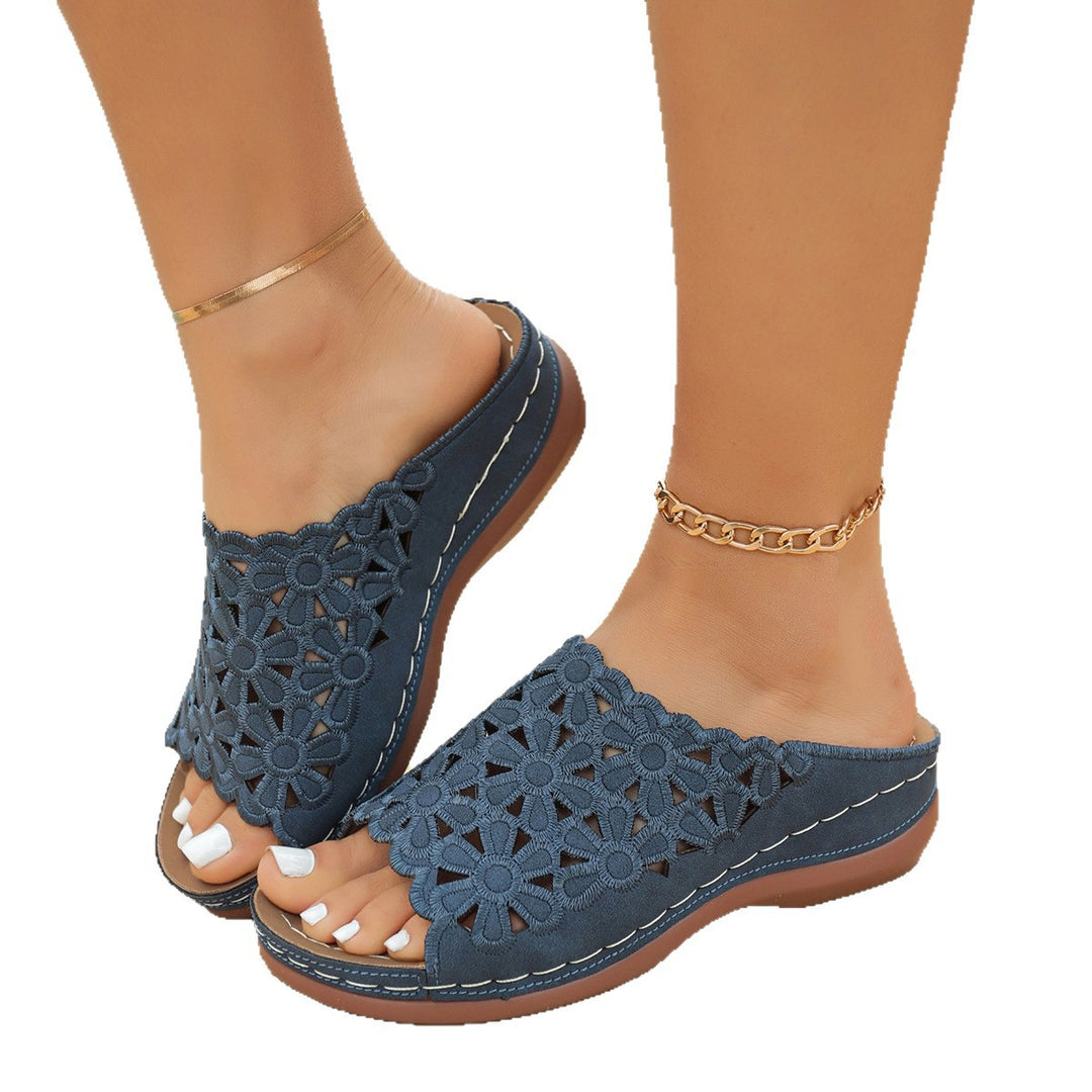Damen luftige Pantoletten mit floralem Ausschnittdesign und komfortabler Sohle EB