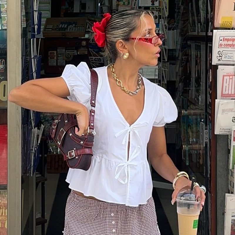 Damen Wickeloberteil mit Puffärmeln und femininem Peplum-Saum EB