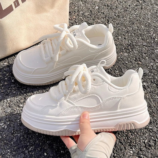 Damen Plattform Sneaker mit dicker Sohle und atmungsaktivem Obermaterial EB