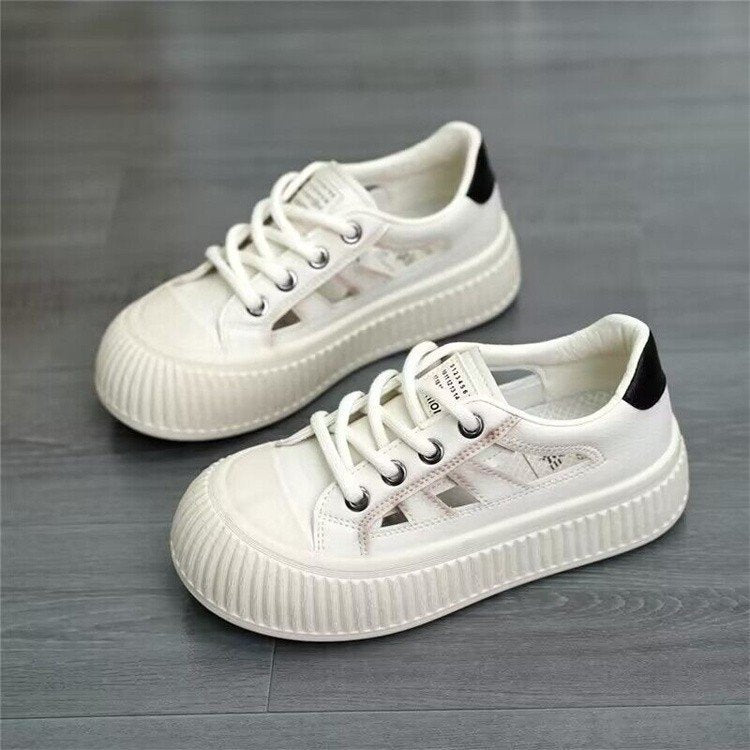 Damen Sneaker mit atmungsaktiver Oberflächenstruktur und rutschfester Gummisohle EB